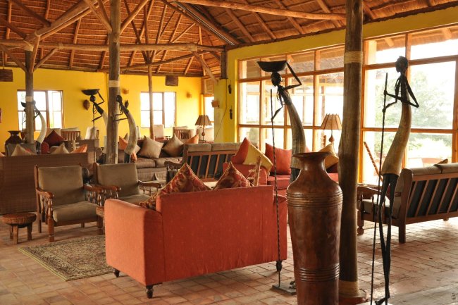 Por qué Ihamba Lakeside Safari Lodge es el mejor lugar para alojarse en el Parque Nacional Queen Elizabeth.