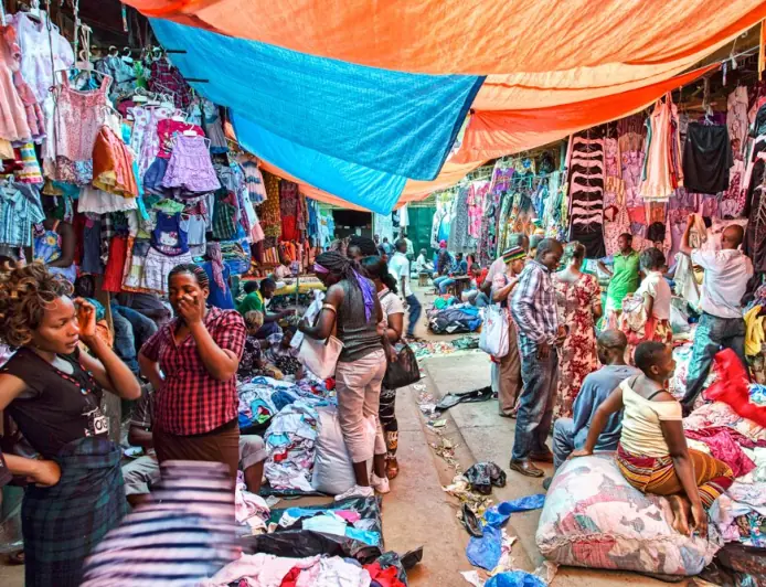 How to Shop Like a Pro at Owino Market, Kampala’s Chaotic Wonderland